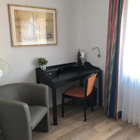 Marc5 מלון Cadenberge